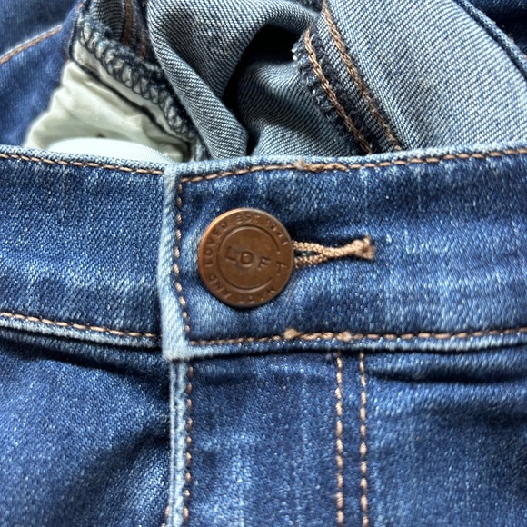 Classic Blue Women's Jeans - Picture 4 of 5